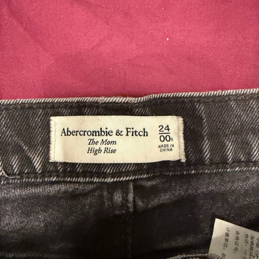 Abercrombie & Fitch Charcoal Distressed Skinny Jeans - Picture 3 of 3